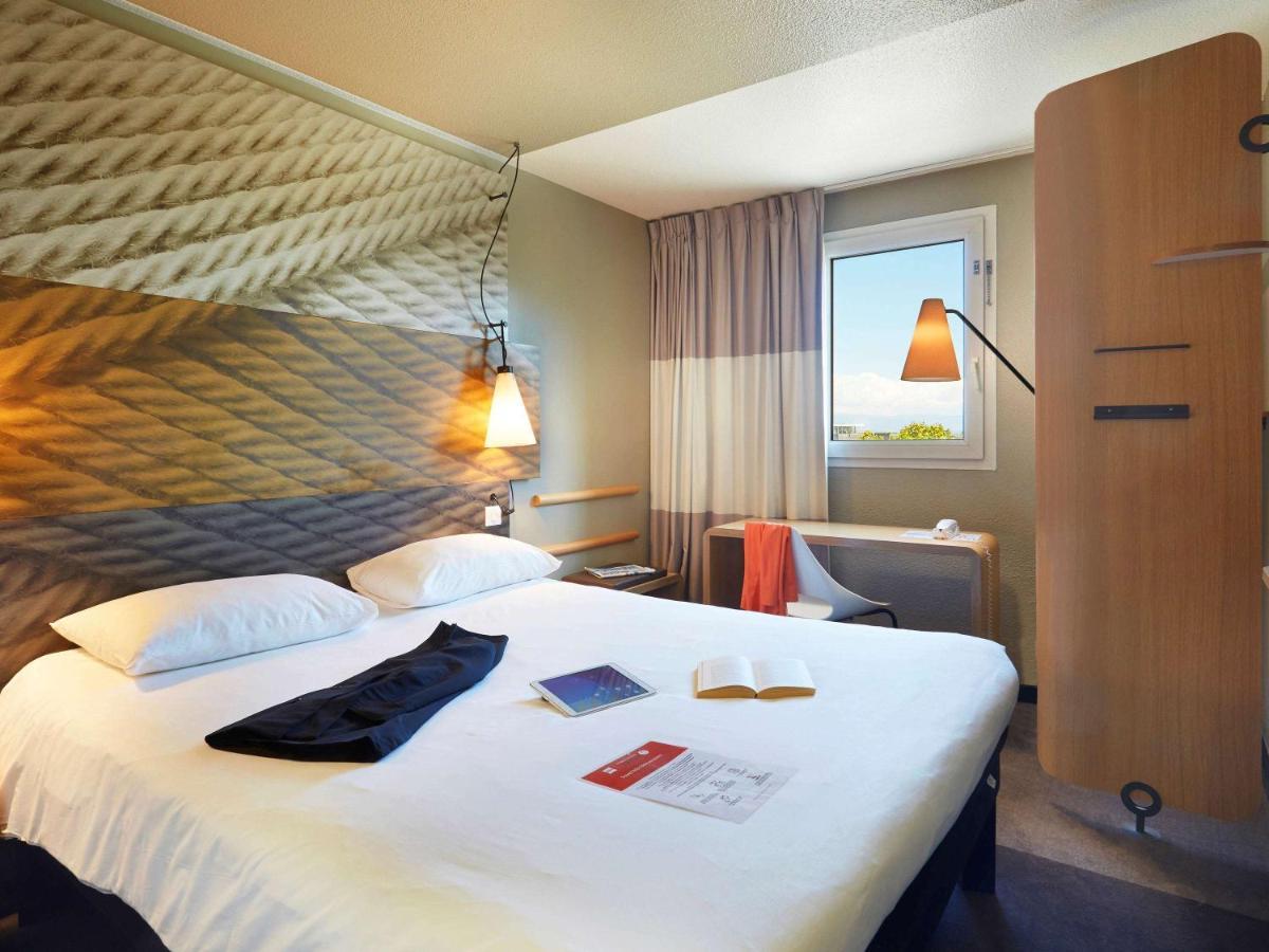 Отель Ibis Archamps Porte De Geneve Экстерьер фото