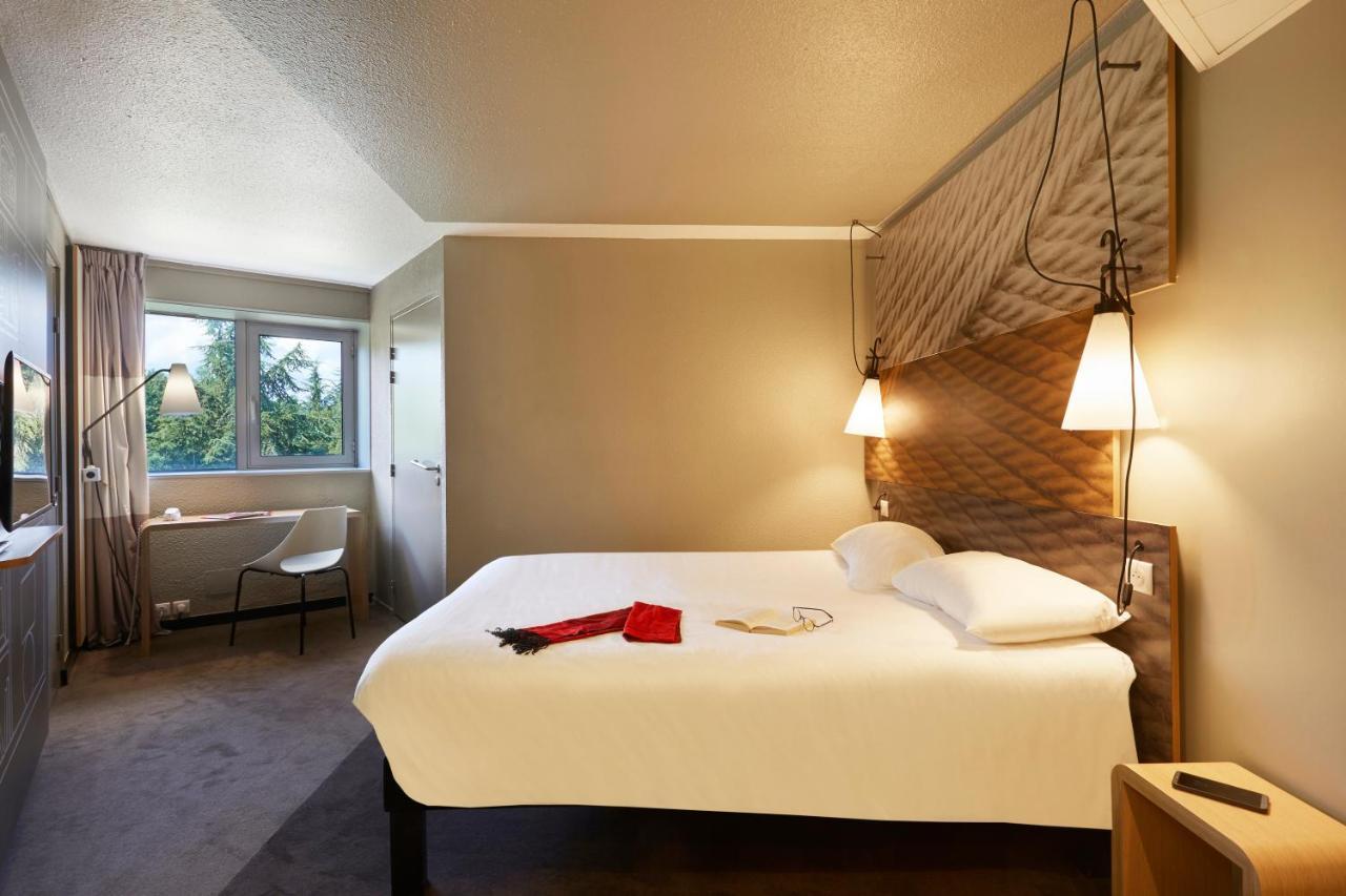 Отель Ibis Archamps Porte De Geneve Экстерьер фото