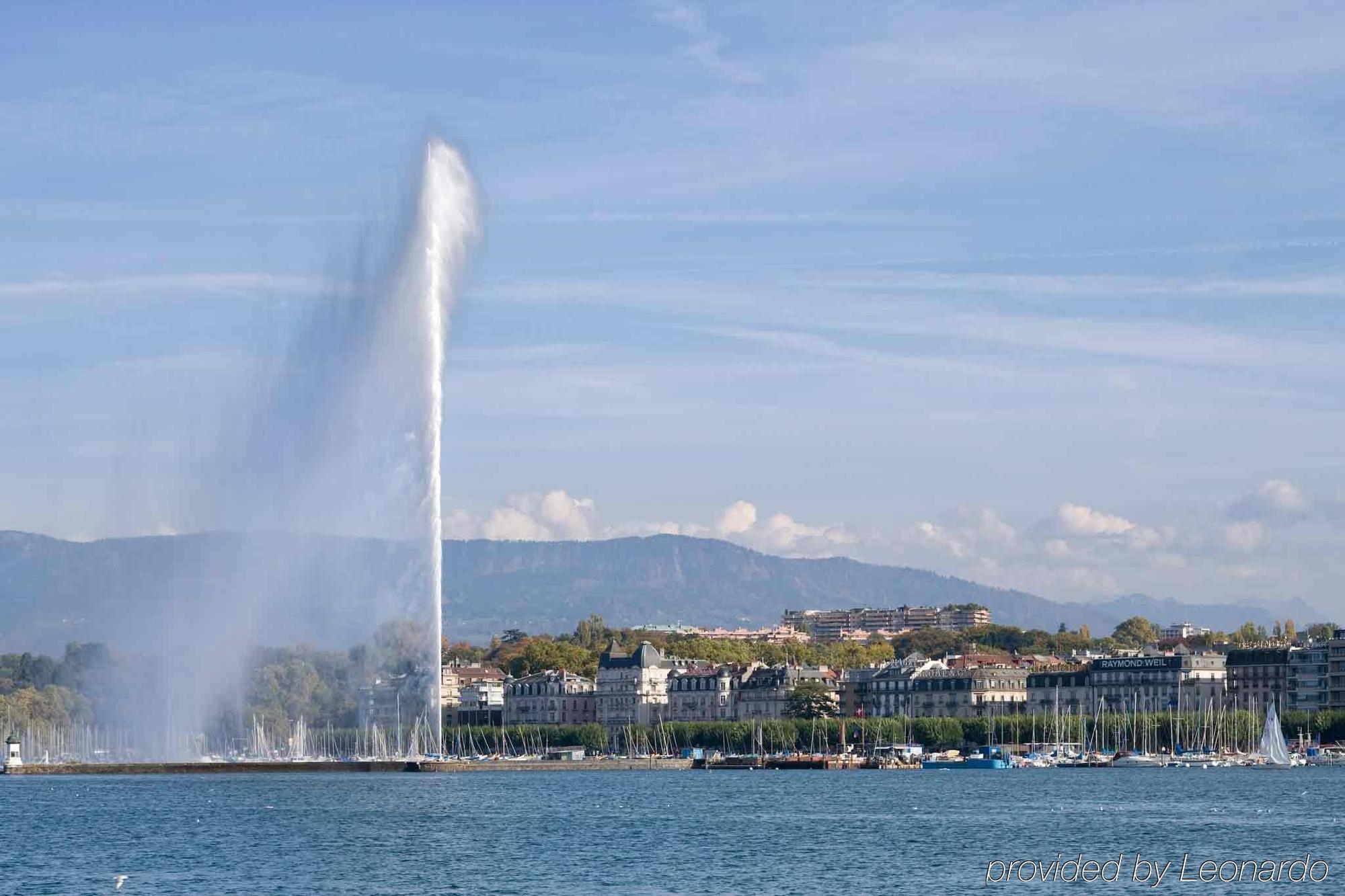 Отель Ibis Archamps Porte De Geneve Экстерьер фото